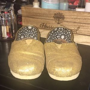 Gold glitter toms! Used